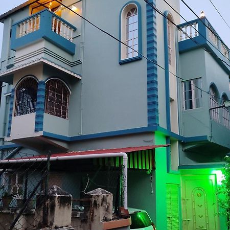 Urban Sky Apartment Shanti Niketan Exterior photo